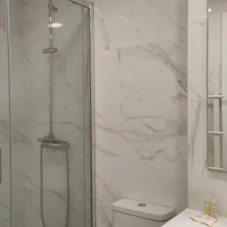 Apartament Chiado Modern Attic Duplex 2-bedroom *