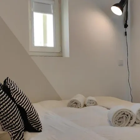 Chiado Modern Attic Duplex 2-bedroom