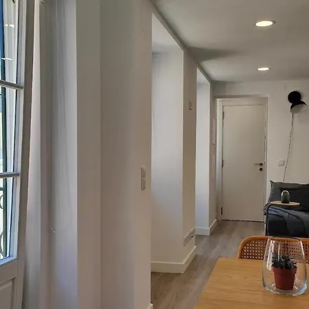 Chiado Modern Attic Duplex 2-bedroom Apartment Lisbon