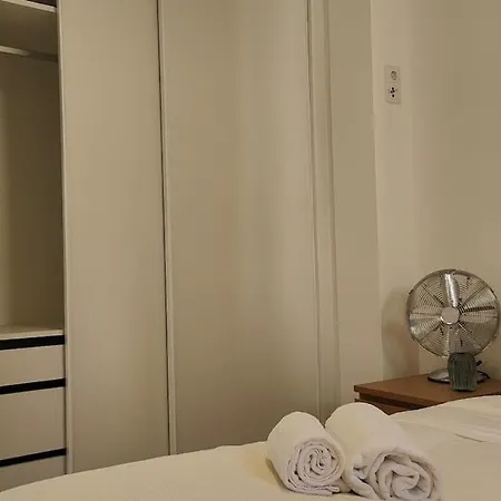 Apartament Chiado Modern Attic Duplex 2-bedroom *